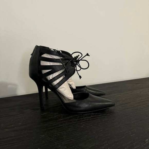 BCBGeneration Delphina Heels - Black Lace-Up Pointed Toe Pumps, Size 9 - Picture 2 of 7